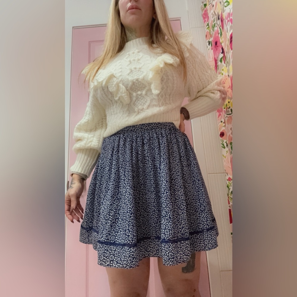 A Line Skirt - Picture 7 of 7